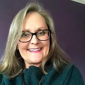 Meet your Posher, Debra